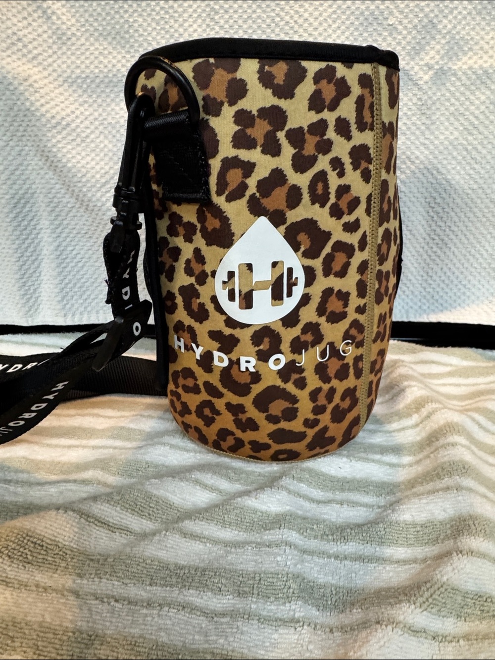 HydroJug Leopard Print Mini Bottle Sling - Brown & Black